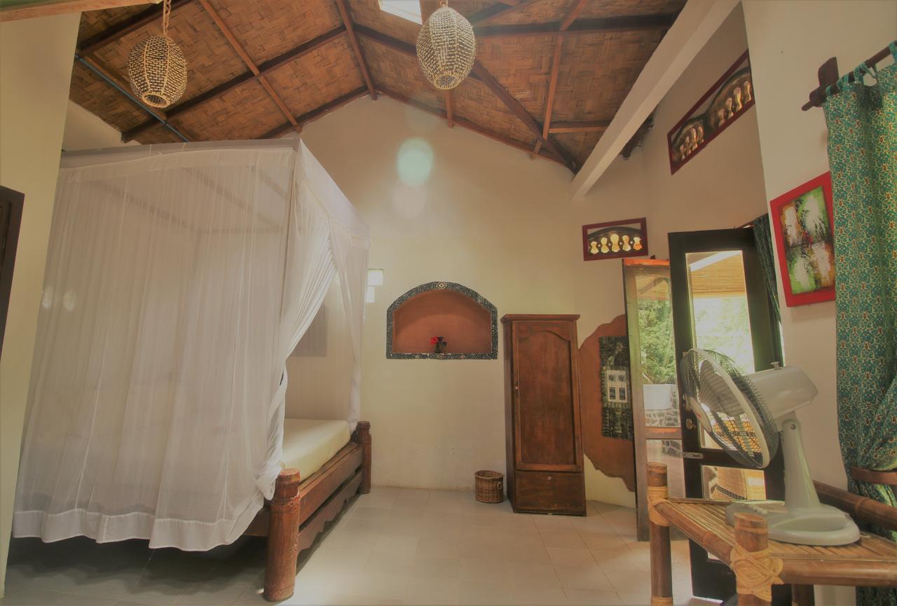 Jungle Tribe Guesthouse Berastagi Exterior photo